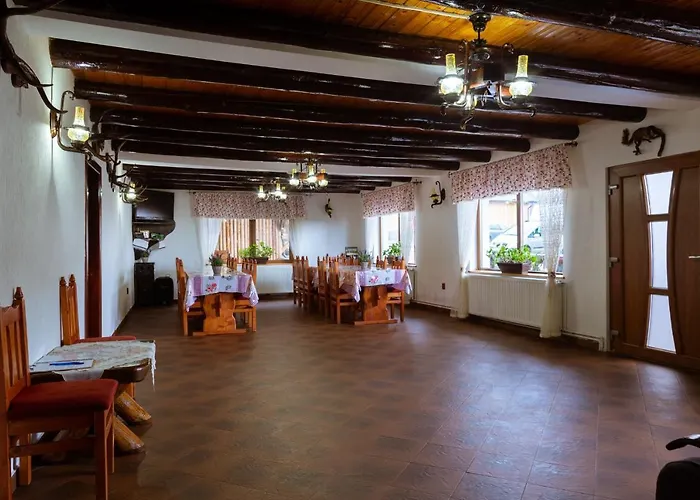 Casa Bangala Din Fundata * Brasov